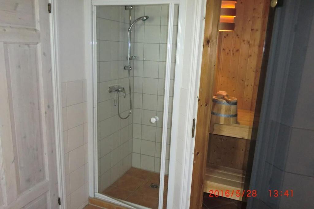 Ferienhaus Mit Wasserterrasse - Mit Sauna Und Kamin - Inklusive Nebenkosten Wendisch Rietz Exterior foto